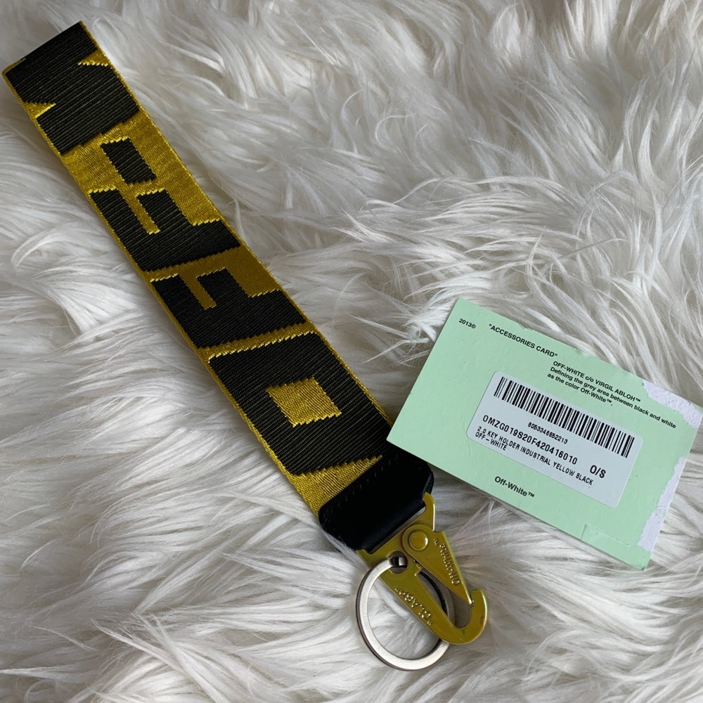 ✨ BRAND NEW ✨ OFF-WHITE INDUSTRIAL KEYCHAIN
